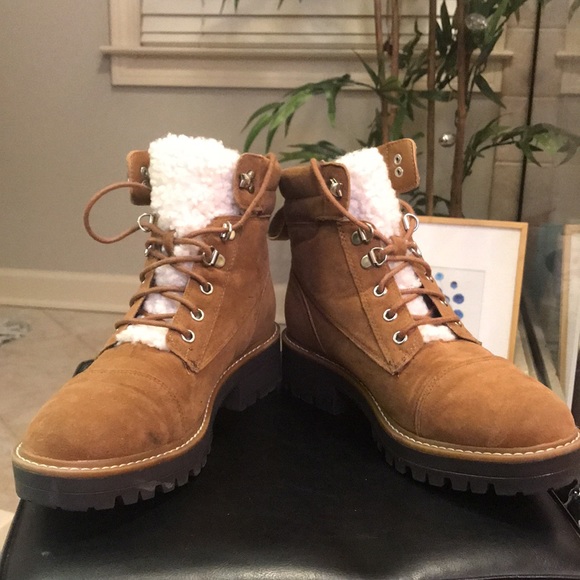 Sweater Lace Up Combat Lug Sole Boot - Picture 6 of 6